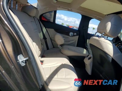 Zdjęcie 10 z 12 samochodu: 2016 MERCEDES-BENZ C 300 VIN:WDDWF4JB6GR178636 - miniatura