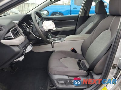 Zdjęcie 7 z 12 samochodu: 2021 TOYOTA CAMRY LE VIN:4T1C11AK0MU595961 - miniatura
