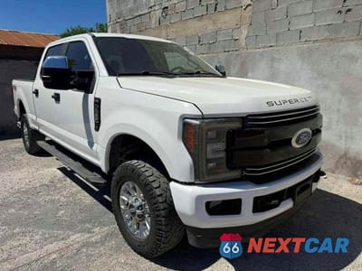 2017 FORD F250 SUPER DUTY 1FT7W2BT3HEE70005 - główne zdjęcie licytacji z USA - miniatura