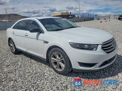 Czwarte zdjęcie samochodu z boku: 2017 FORD TAURUS SE VIN:1FAHP2D88HG123354 - miniatura