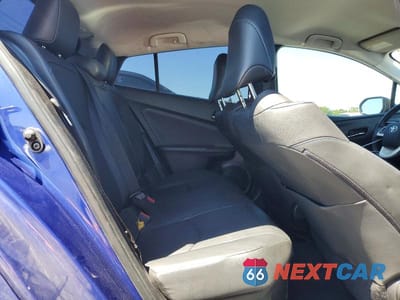 Zdjęcie 10 z 12 samochodu: 2018 TOYOTA PRIUS FOUR TOURING VIN:JTDKARFU0J3057545 - miniatura