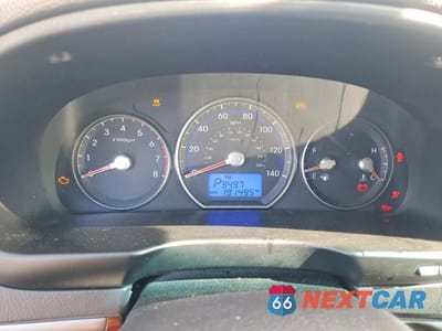 Zdjęcie 9 z 13 samochodu: 2010 HYUNDAI SANTA FE GLS VIN:5NMSG3AB4AH411294 - miniatura