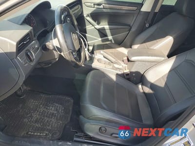 Zdjęcie 7 z 12 samochodu: 2020 VOLKSWAGEN PASSAT R-LINE VIN:1VWMA7A38LC020626 - miniatura