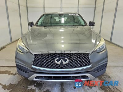 Piąte zdjęcie samochodu w środku: 2018 INFINITI QX30 LUXURY VIN:SJKCH5CR2JA043714 - miniatura