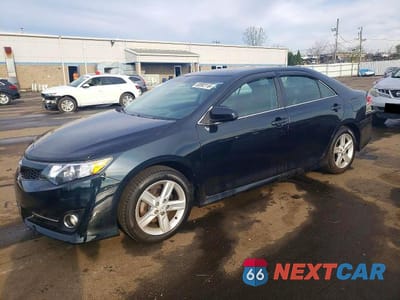 2013 TOYOTA CAMRY SE 4T1BF1FK5DU218211 - główne zdjęcie licytacji z USA - miniatura