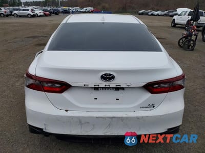 Zdjęcie 6 z 11 samochodu: 2021 TOYOTA CAMRY HYBRID LE VIN:4T1C31AKXMU556286 - miniatura