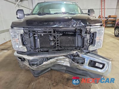 Piąte zdjęcie samochodu w środku: 2019 FORD F350 SUPER DUTY VIN:1FT8W3B63KEE42278 - miniatura