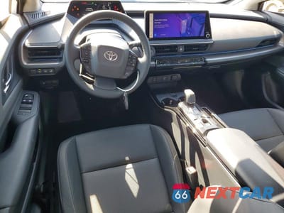 Zdjęcie 8 z 12 samochodu: 2024 TOYOTA PRIUS XLE VIN:JTDACAAU8R3038705 - miniatura