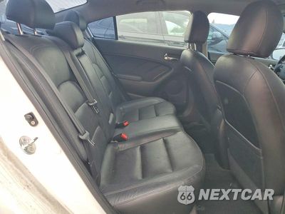 Zdjęcie 10 z 12 samochodu: 2014 KIA FORTE EX VIN:KNAFZ4A8XE5079681 - miniatura