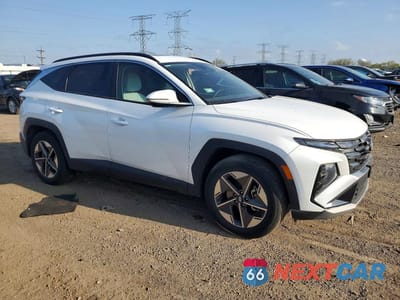 Czwarte zdjęcie samochodu z boku: 2025 HYUNDAI TUCSON SEL VIN:3KMJC3DE9SE006938 - miniatura