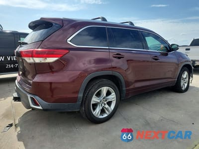 Trzecie zdjęcie samochodu z tyłu: 2019 TOYOTA HIGHLANDER LIMITED VIN:5TDYZRFH5KS313023 - miniatura
