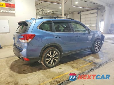 Trzecie zdjęcie samochodu z tyłu: 2021 SUBARU FORESTER LIMITED VIN:JF2SKAUC7MH526180 - miniatura