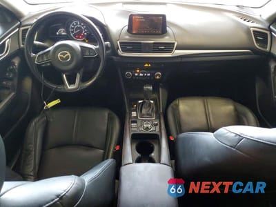 Zdjęcie 8 z 12 samochodu: 2017 MAZDA 3 TOURING VIN:3MZBN1V75HM113518 - miniatura