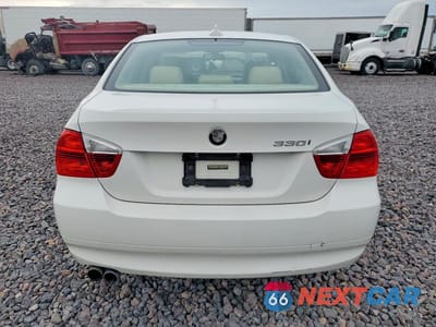 Zdjęcie 6 z 12 samochodu: 2006 BMW 330 I VIN:WBAVB33546PS10073 - miniatura