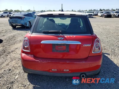 Zdjęcie 6 z 12 samochodu: 2011 MINI COOPER VIN:WMWSU3C51BT092921 - miniatura