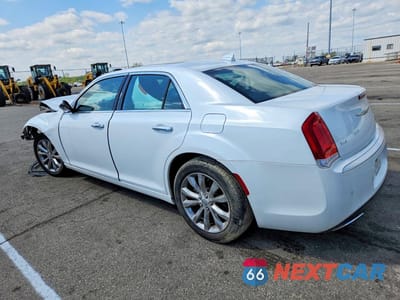 Drugie zdjęcie samochodu z przodu: 2015 CHRYSLER 300C PLATINUM VIN:2C3CCASGXFH882954 - miniatura