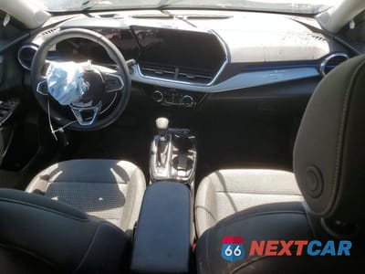 Zdjęcie 8 z 12 samochodu: 2025 CHEVROLET TRAX 1LT VIN:KL77LHEP1SC063164 - miniatura