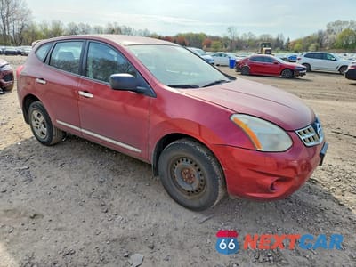 Czwarte zdjęcie samochodu z boku: 2013 NISSAN ROGUE S VIN:JN8AS5MV2DW644186 - miniatura