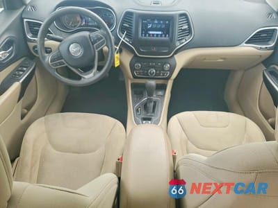 Zdjęcie 8 z 13 samochodu: 2020 JEEP CHEROKEE LATITUDE VIN:1C4PJLCB3LD552809 - miniatura