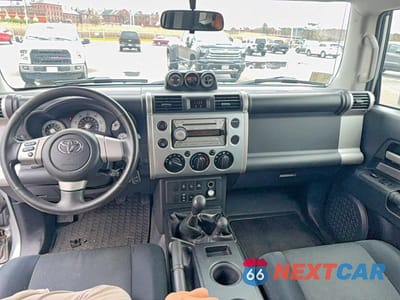 Zdjęcie 9 z 10 samochodu: 2007 TOYOTA FJ CRUISER BASE VIN:JTEBU11F870011999 - miniatura