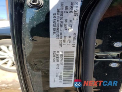 Zdjęcie 13 z 13 samochodu: 2016 CHRYSLER 300 LIMITED VIN:2C3CCAKG2GH183075 - miniatura