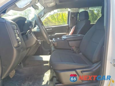 Zdjęcie 7 z 12 samochodu: 2025 CHEVROLET SILVERADO K1500 VIN:1GCPKAEK5SZ185752 - miniatura
