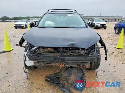 Piąte zdjęcie samochodu w środku: 2024 TOYOTA COROLLA CROSS XLE VIN:7MUDAAAG5RV106170 - miniatura