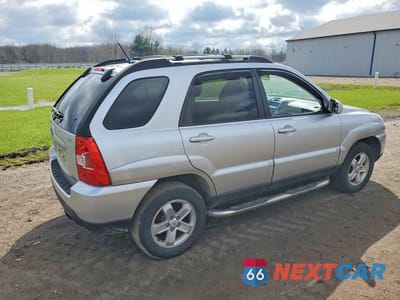 Trzecie zdjęcie samochodu z tyłu: 2009 KIA SPORTAGE LX VIN:KNDJF723997613399 - miniatura