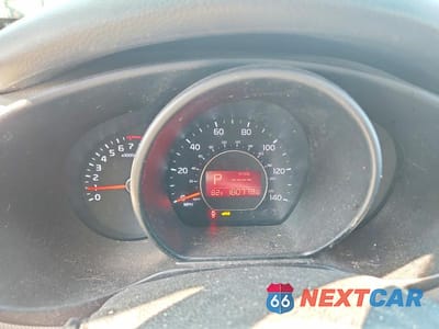 Zdjęcie 9 z 12 samochodu: 2015 KIA SOUL + VIN:KNDJP3A54F7113302 - miniatura