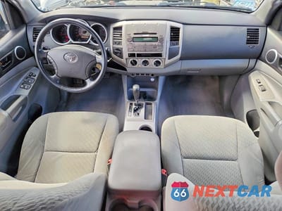 Zdjęcie 8 z 11 samochodu: 2009 TOYOTA TACOMA V6 VIN:3TMMU52N29M010924 - miniatura
