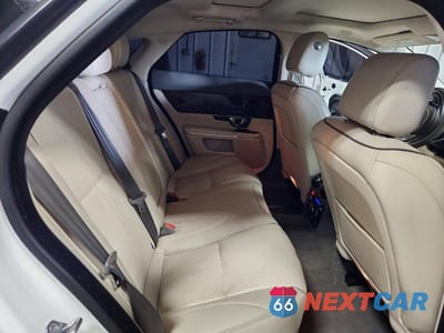 Zdjęcie 10 z 13 samochodu: 2017 JAGUAR XJ VIN:SAJWJ1CD6H8W03934 - miniatura