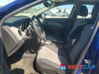 Zdjęcie 7 z 12 samochodu: 2012 CHEVROLET CRUZE LS VIN:1G1PC5SH3C7406199 - miniatura