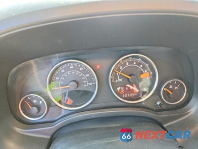 Zdjęcie 9 z 13 samochodu: 2014 JEEP COMPASS LATITUDE VIN:1C4NJCEB4ED628366 - miniatura