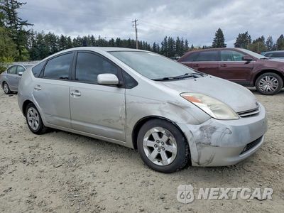 Czwarte zdjęcie samochodu z boku: 2004 TOYOTA PRIUS BASE VIN:JTDKB20U740100569 - miniatura