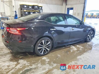 Trzecie zdjęcie samochodu z tyłu: 2021 NISSAN MAXIMA SV VIN:1N4AA6CV9MC515200 - miniatura