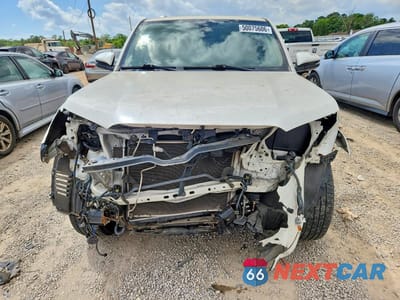 Piąte zdjęcie samochodu w środku: 2014 TOYOTA 4RUNNER LIMITED VIN:JTEBU5JR8E5195794 - miniatura