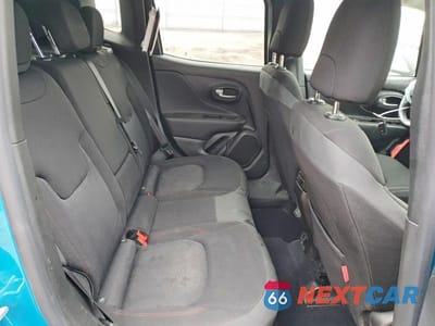 Zdjęcie 10 z 12 samochodu: 2021 JEEP RENEGADE TRAILHAWK VIN:ZACNJDC19MPM34932 - miniatura