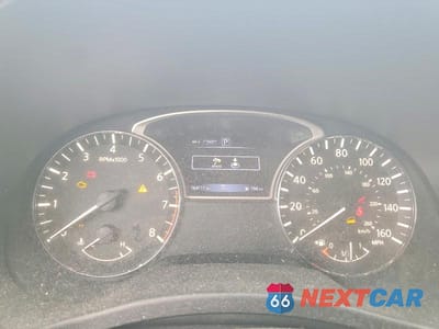 Zdjęcie 9 z 12 samochodu: 2018 NISSAN PATHFINDER S VIN:5N1DR2MM6JC629371 - miniatura