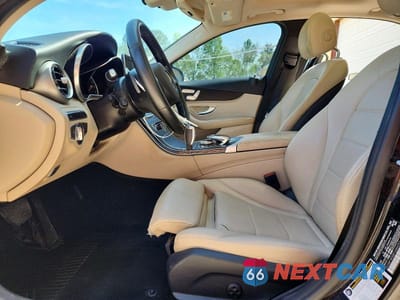 Zdjęcie 7 z 11 samochodu: 2015 MERCEDES-BENZ C 300 4MATIC VIN:55SWF4KB8FU084253 - miniatura