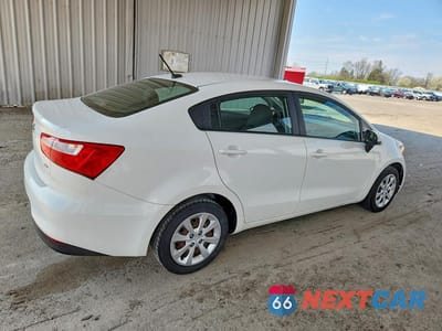 Trzecie zdjęcie samochodu z tyłu: 2016 KIA RIO LX VIN:KNADM4A37G6668369 - miniatura
