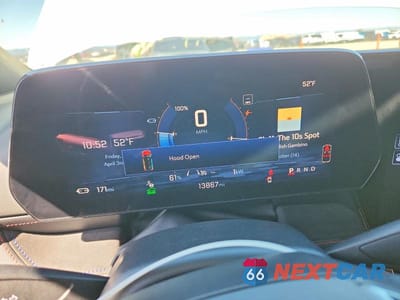 Zdjęcie 9 z 13 samochodu: 2025 CHEVROLET BLAZER RS VIN:3GNKDJRJ0SS204766 - miniatura