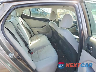 Zdjęcie 10 z 12 samochodu: 2015 KIA OPTIMA LX VIN:5XXGM4A70FG461647 - miniatura