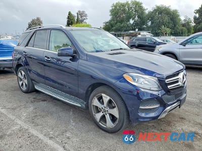 Czwarte zdjęcie samochodu z boku: 2018 MERCEDES-BENZ GLE 350 VIN:4JGDA5JB8JB072433 - miniatura