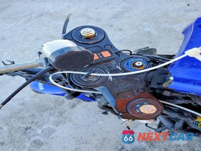 Zdjęcie 7 z 10 samochodu: 2024 YAMAHA YZFR7 VIN:JYARM38E0RA009863 - miniatura