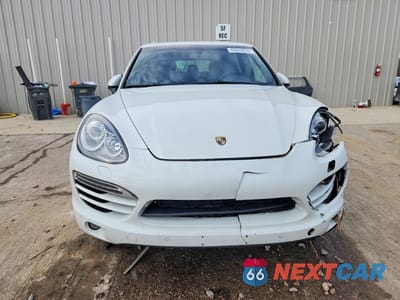 Piąte zdjęcie samochodu w środku: 2013 PORSCHE CAYENNE VIN:WP1AF2A22DLA40064 - miniatura