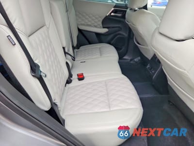 Zdjęcie 10 z 13 samochodu: 2023 MITSUBISHI OUTLANDER SEL VIN:JA4T5VA98PZ028704 - miniatura