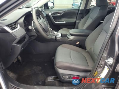 Zdjęcie 7 z 12 samochodu: 2024 TOYOTA RAV4 XLE VIN:2T3W1RFV2RW341438 - miniatura