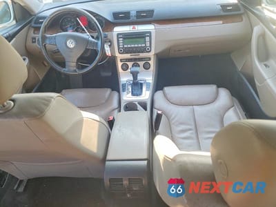 Zdjęcie 8 z 12 samochodu: 2008 VOLKSWAGEN PASSAT LUX VIN:WVWEK93C58P028177 - miniatura