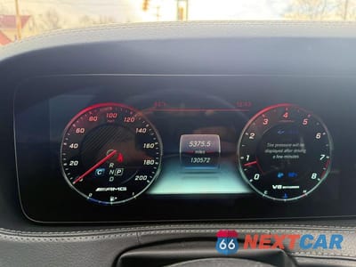 Zdjęcie 9 z 13 samochodu: 2019 MERCEDES-BENZ S 63 AMG 4MATIC VIN:WDDUG8JB8KA453250 - miniatura