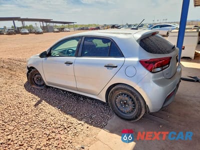 Drugie zdjęcie samochodu z przodu: 2018 KIA RIO 5-DOOR LX VIN:3KPA25AB2JE088828 - miniatura